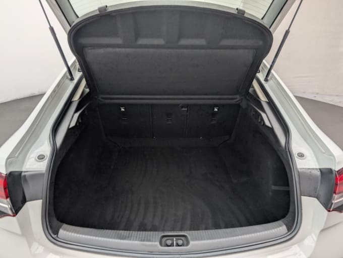 2019 Vauxhall Insignia