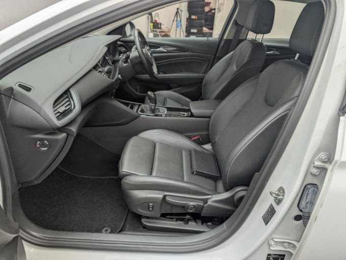 2019 Vauxhall Insignia