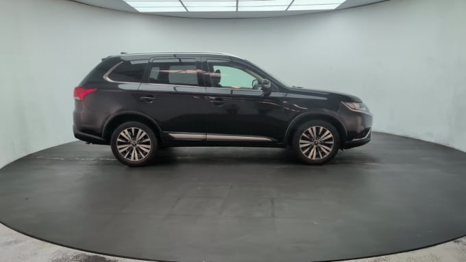 2025 Mitsubishi Outlander