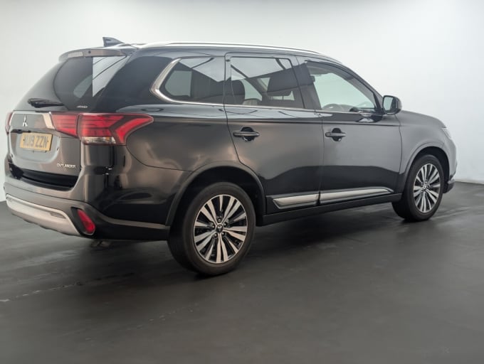 2025 Mitsubishi Outlander