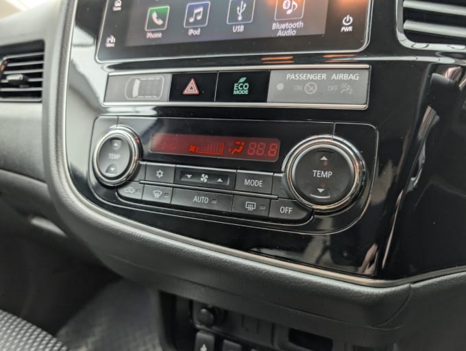 2025 Mitsubishi Outlander