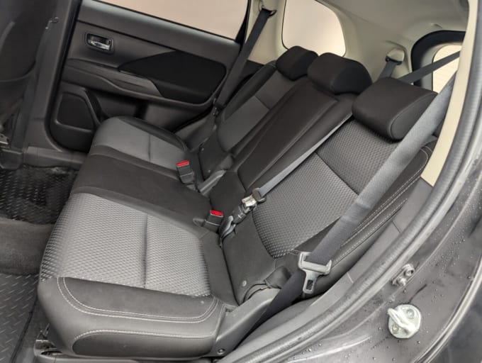 2025 Mitsubishi Outlander