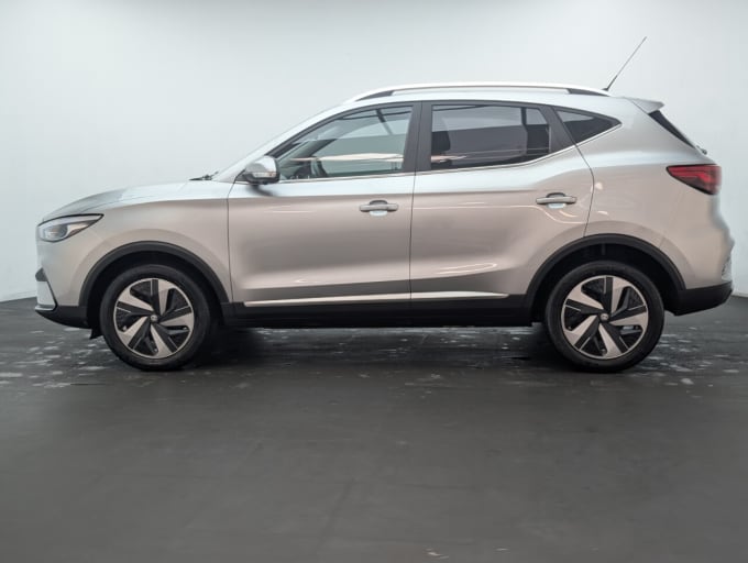 2025 Mg Mg Zs