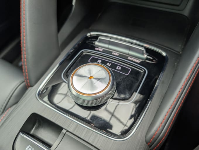 2025 Mg Mg Zs