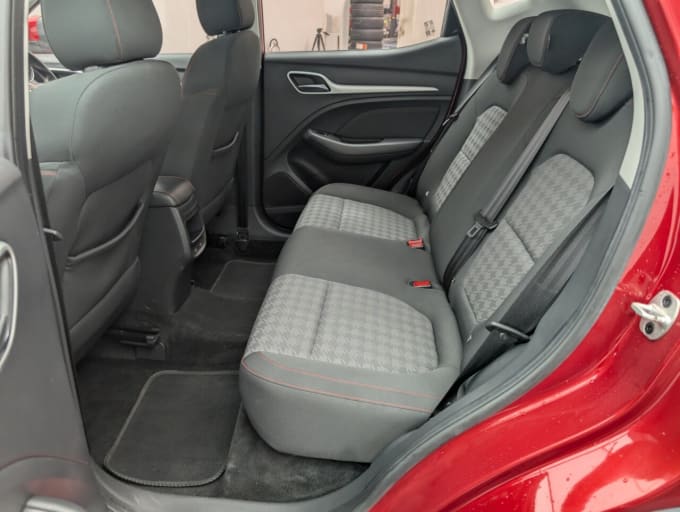 2025 Mg Mg Zs
