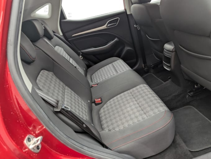 2025 Mg Mg Zs