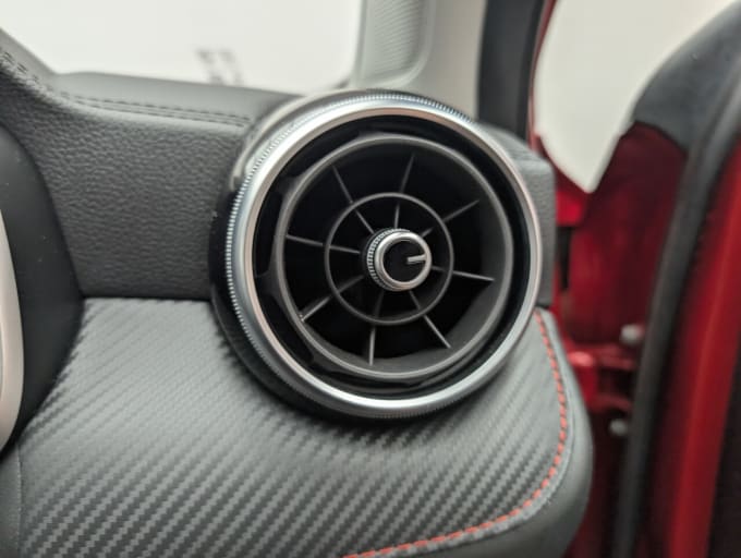2025 Mg Mg Zs
