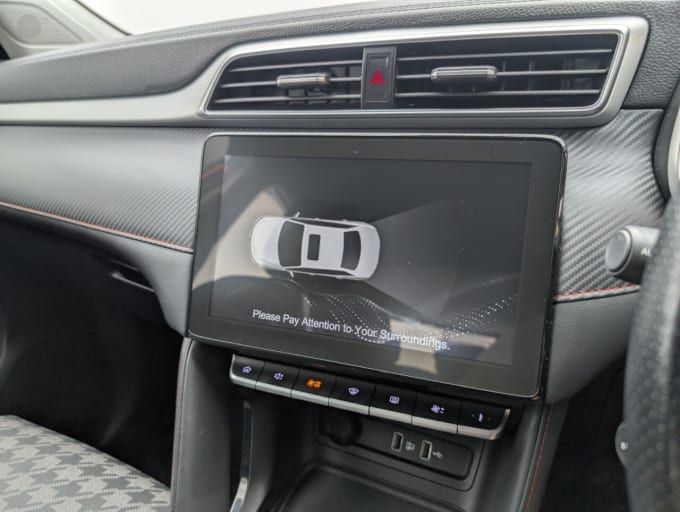 2025 Mg Mg Zs