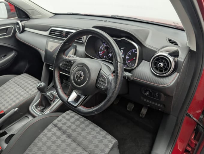 2025 Mg Mg Zs