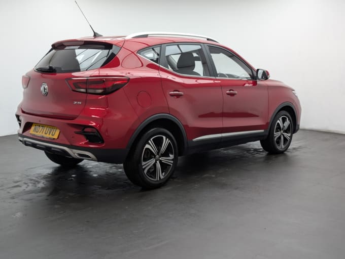 2025 Mg Mg Zs