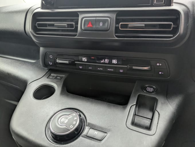 2025 Vauxhall Combo Life