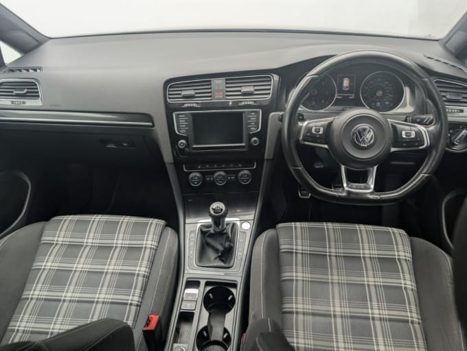 2025 Volkswagen Golf