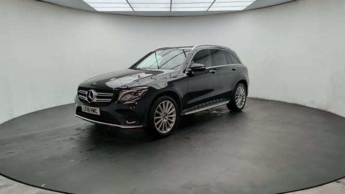 2025 Mercedes-benz Glc