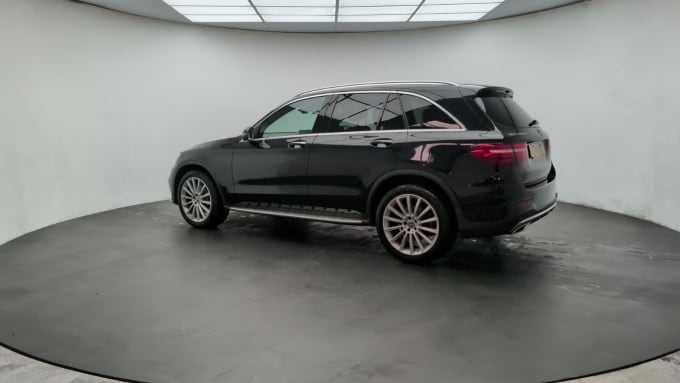 2025 Mercedes-benz Glc