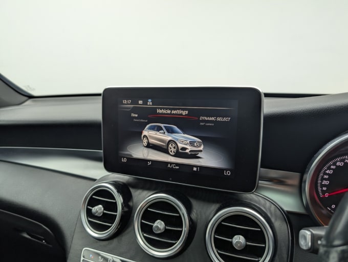2025 Mercedes-benz Glc