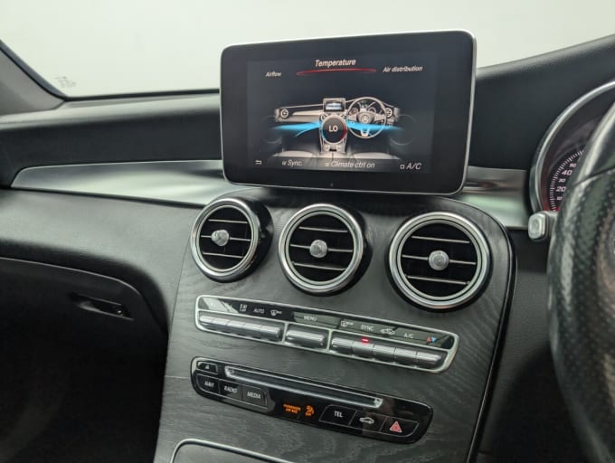 2025 Mercedes-benz Glc
