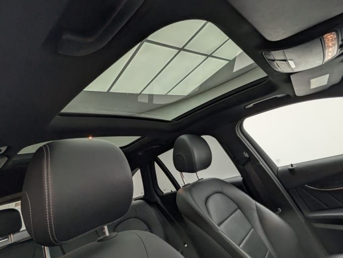 2025 Mercedes-benz Glc