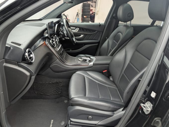 2025 Mercedes-benz Glc