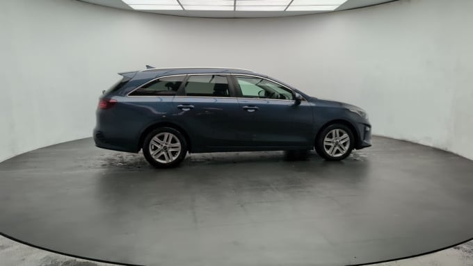 2025 Kia Ceed