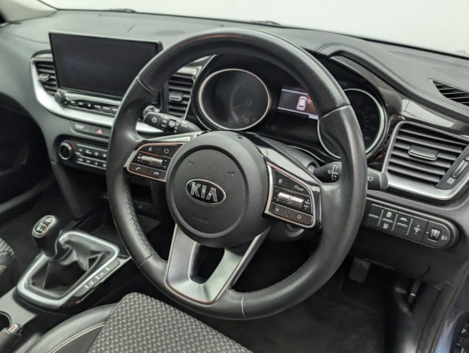 2025 Kia Ceed