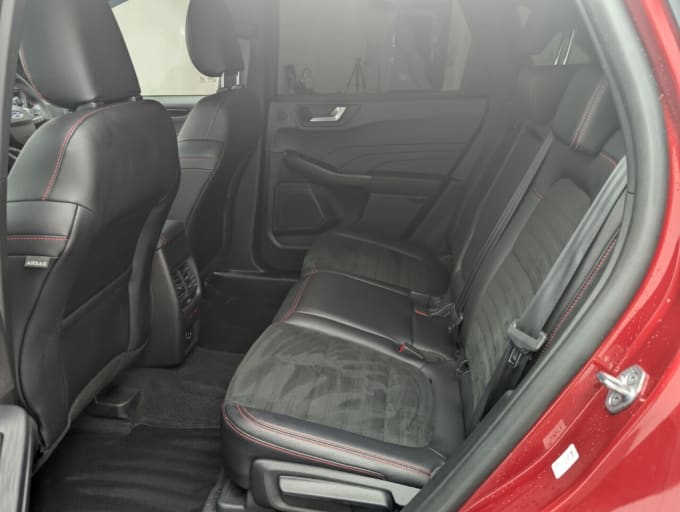 2025 Ford Kuga