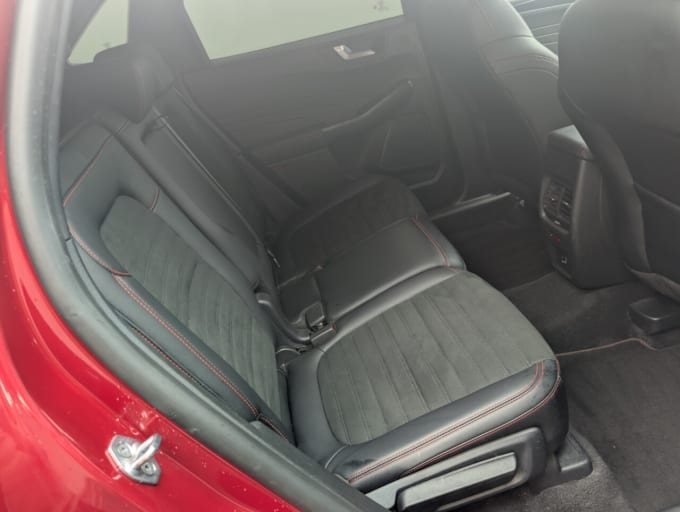 2025 Ford Kuga