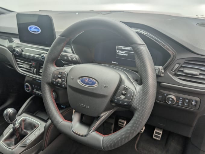 2025 Ford Kuga