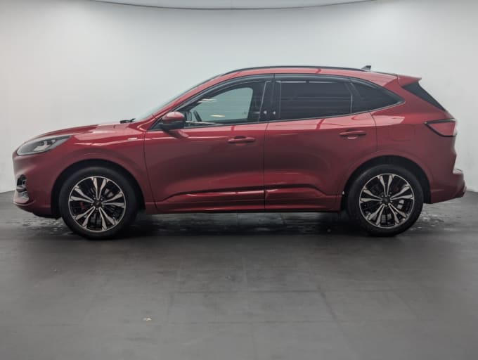 2025 Ford Kuga