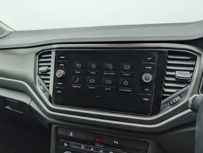 2025 Volkswagen T-roc
