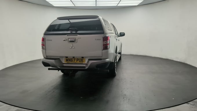 2025 Mitsubishi L200