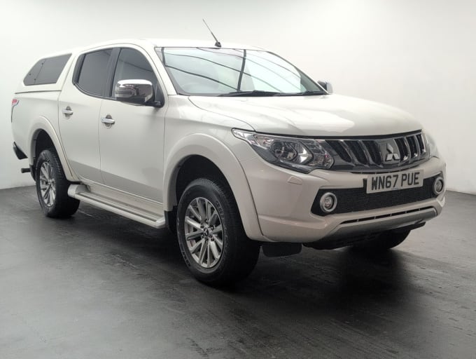 2025 Mitsubishi L200