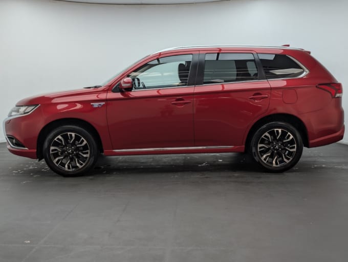 2025 Mitsubishi Outlander