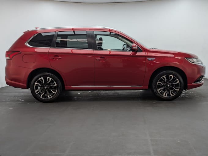 2025 Mitsubishi Outlander