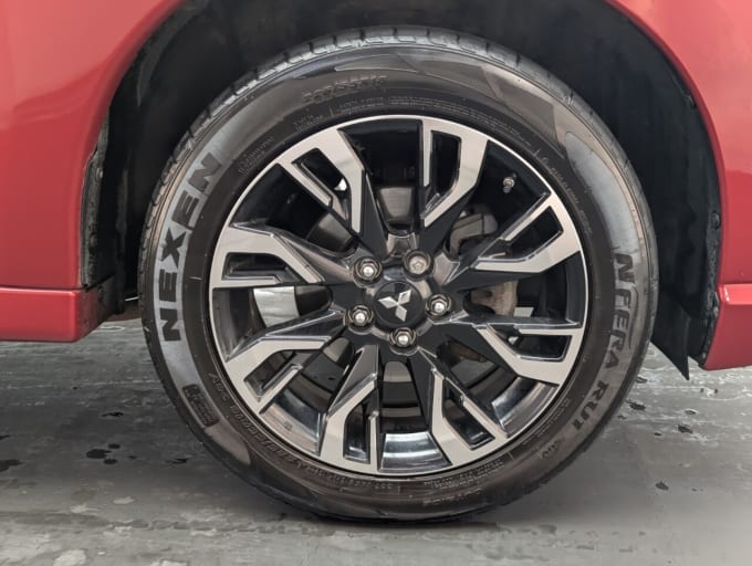 2025 Mitsubishi Outlander