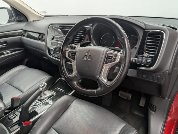 2025 Mitsubishi Outlander