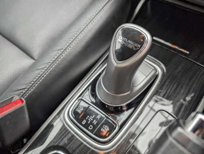 2025 Mitsubishi Outlander