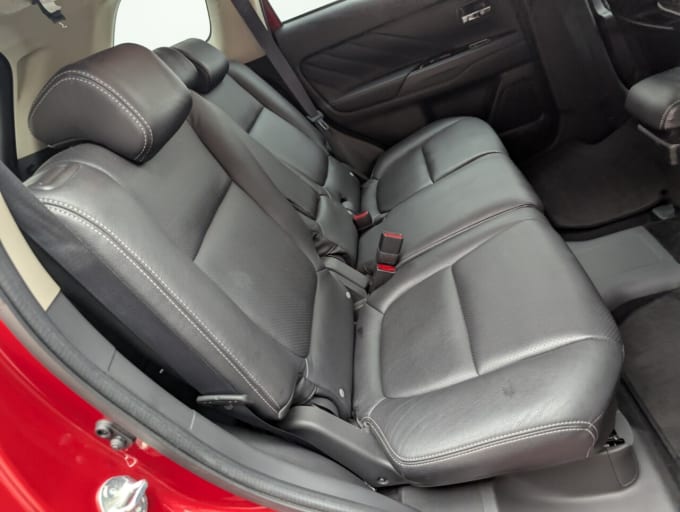2025 Mitsubishi Outlander