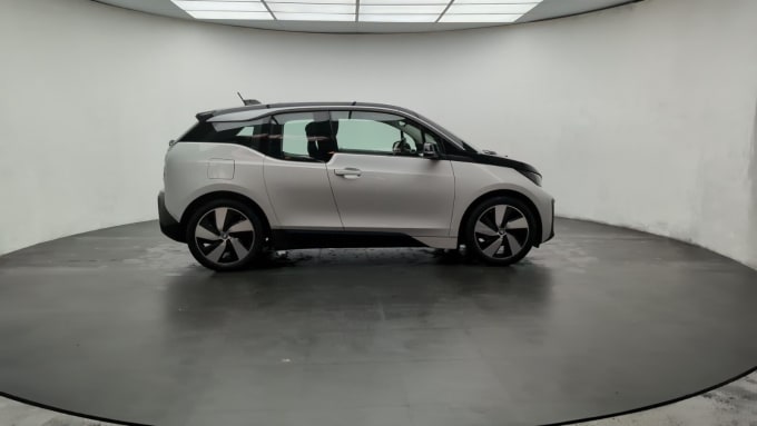 2025 BMW I3