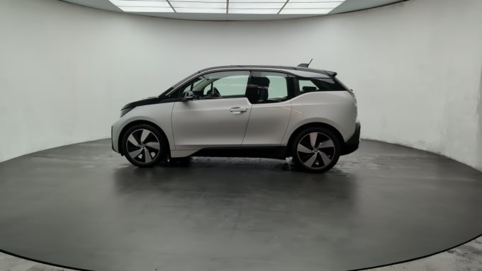 2025 BMW I3