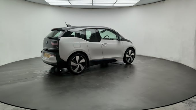 2025 BMW I3
