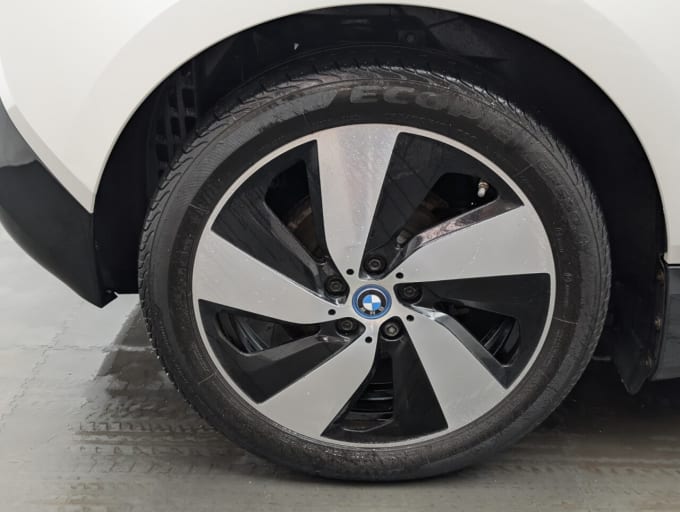 2025 BMW I3