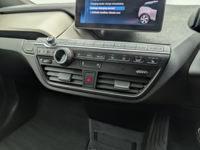 2025 BMW I3