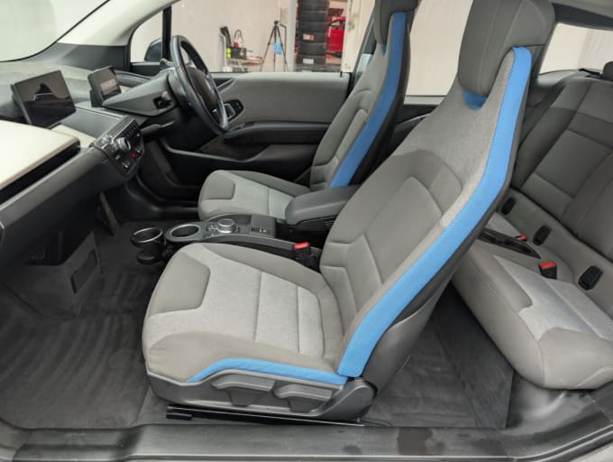 2025 BMW I3