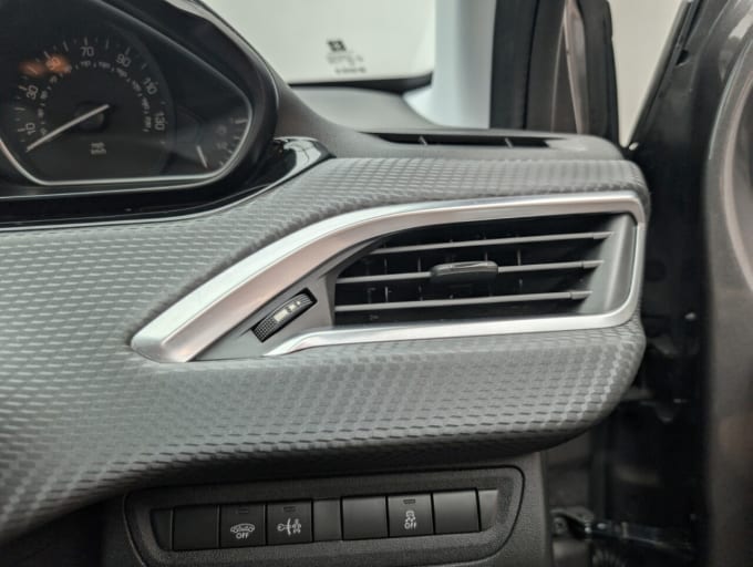 2025 Peugeot 2008