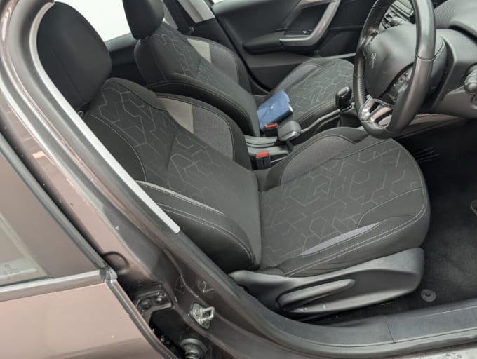 2025 Peugeot 2008