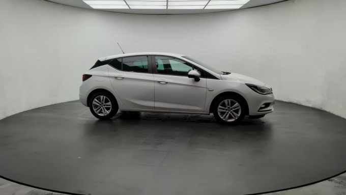 2025 Vauxhall Astra