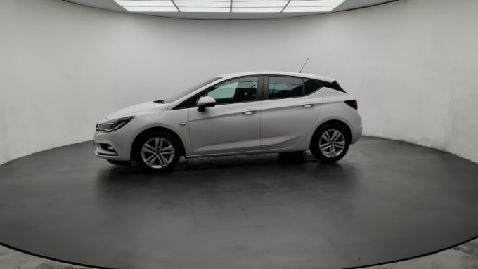 2025 Vauxhall Astra