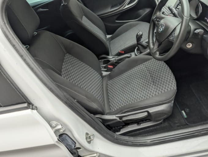2025 Vauxhall Astra