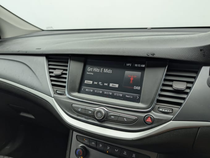 2025 Vauxhall Astra