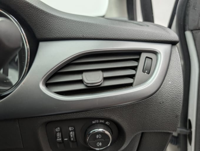 2025 Vauxhall Astra